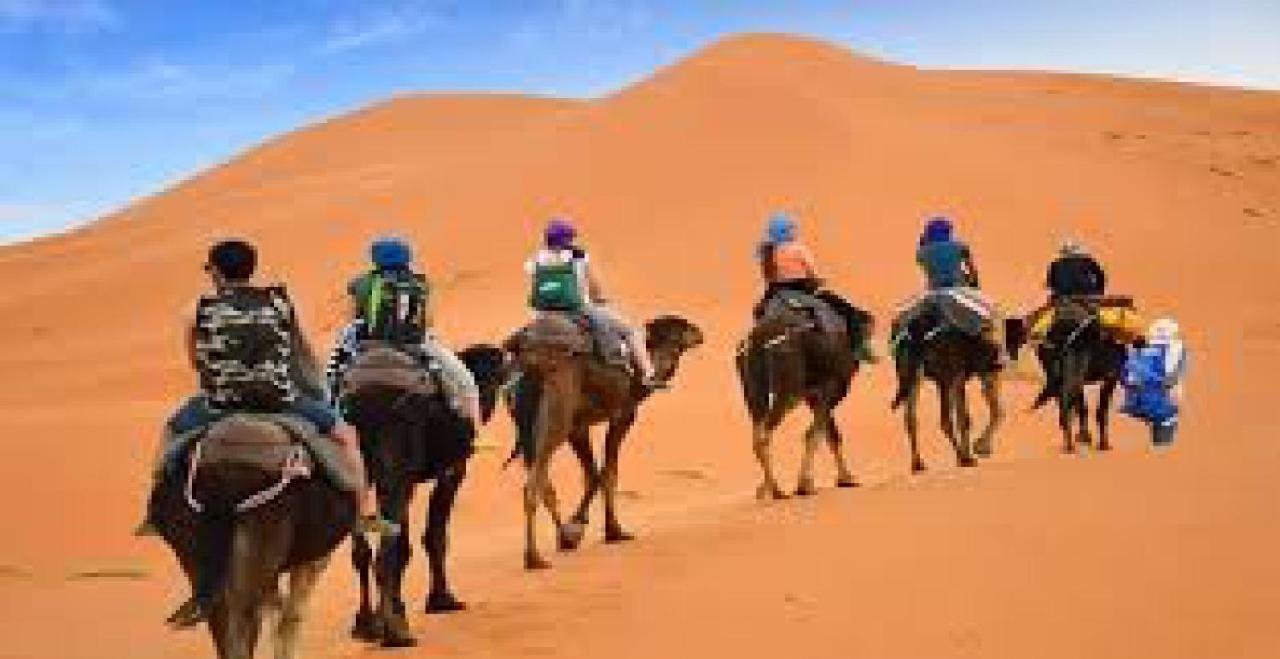 Les Pyramides Hotel Merzouga Luaran gambar